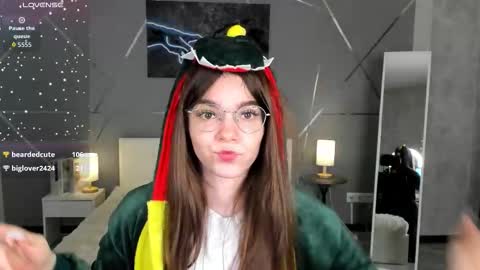 misss_evelyne online show from December 20, 2025, 3:35 am