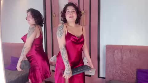 victoria  online show from March 14, 2026, 7:41 pm