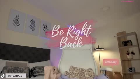 Fernanda Davila online show from February 18, 2025, 2:27 am