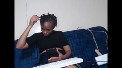 missthighsohmy online show from December 6, 2024, 2:28 pm