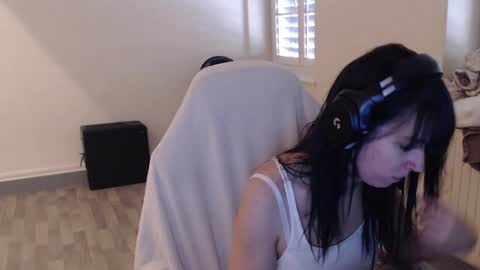 missthon online show from January 30, 2025, 10:40 am