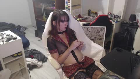 missthon online show from April 19, 2026, 7:51 am