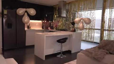 Snapshot of missvalery_1 chatting on June 25, 2026, 1:04 pm OF online show from June 25, 2026, 1:04 pm