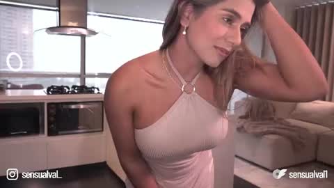 Snapshot of missvalery_1 chatting on July 15, 2026, 1:05 pm OF online show from July 15, 2026, 1:05 pm