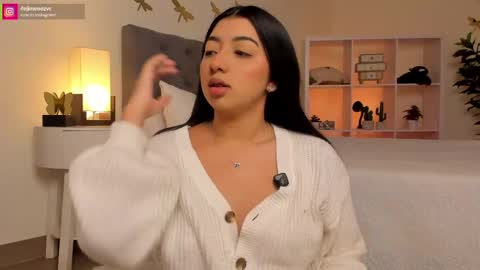 Mafe Jimenez online show from April 21, 2026, 12:44 pm