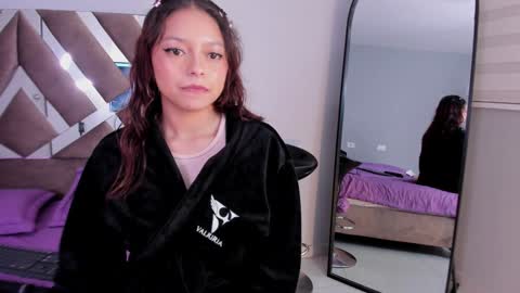 Miss online show from February 4, 2025, 1:45 am