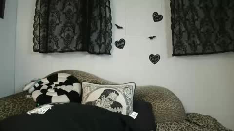 Missy Dee online show from May 15, 2026, 8:54 am