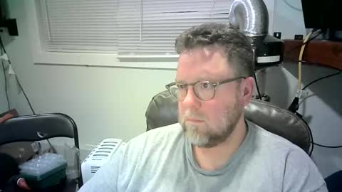 Mr. Happy online show from January 11, 2025, 6:14 am