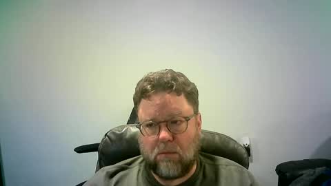 Mr. Happy online show from October 2, 2025, 5:14 am