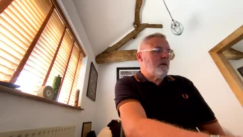 Snapshot of misterblivs chatting on July 18, 2026, 11:03 am Misterblivs online show from July 18, 2026, 11:03 am