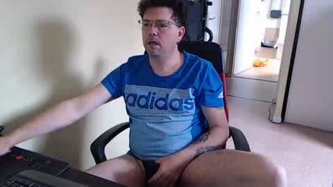 mistercoeur online show from March 28, 2026, 8:36 am