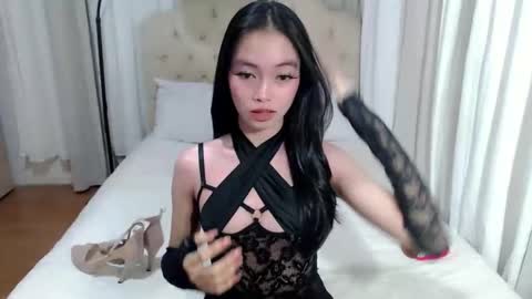 CRISHA  online show from May 10, 2026, 9:31 pm
