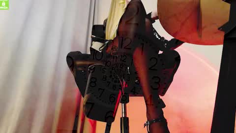 Snapshot of mistress__alice_ chatting on March 21, 2026, 8:19 am Mistress Alice online show from March 21, 2026, 8:19 am