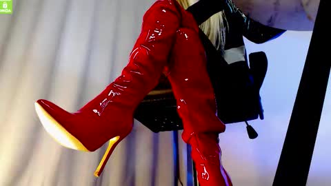 Snapshot of mistress__alice_ chatting on March 23, 2026, 12:53 pm Mistress Alice online show from March 23, 2026, 12:53 pm