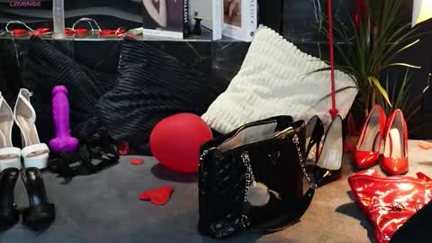 Darsy online show from February 18, 2026, 1:51 pm