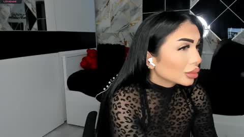mistress_meryem online show from March 11, 2025, 3:05 am