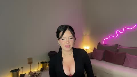 Snapshot of mistress_of_hearts chatting on May 16, 2026, 7:56 pm Mia online show from May 16, 2026, 7:56 pm
