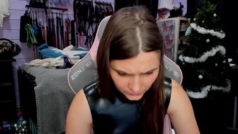 Snapshot of mistress_priest chatting on December 21, 2024, 5:07 pm Dirty Priest and Ivi online show from December 21, 2024, 5:07 pm