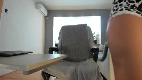 MitressEllie--Your Bratty Miss online show from September 18, 2025, 12:07 pm