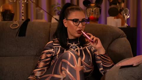 Mistress Kelly online show from October 20, 2025, 11:49 pm