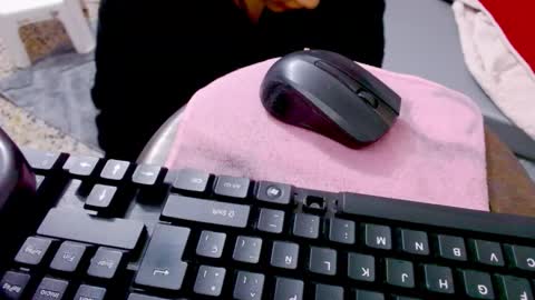 Mistresslombana online show from February 13, 2026, 2:24 pm