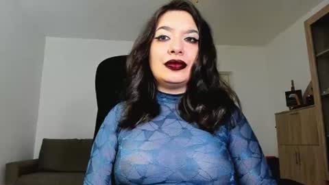Snapshot of mistressmichelle5 chatting on June 18, 2026, 4:24 am YourGoddessM online show from June 18, 2026, 4:24 am