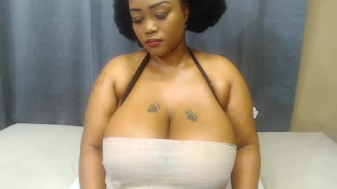 Snapshot of mistressofmelons chatting on July 16, 2026, 6:52 am MistressOfMelons online show from July 16, 2026, 6:52 am