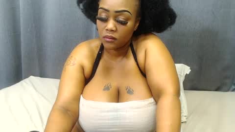 Snapshot of mistressofmelons chatting on July 22, 2026, 7:38 pm MistressOfMelons online show from July 22, 2026, 7:38 pm