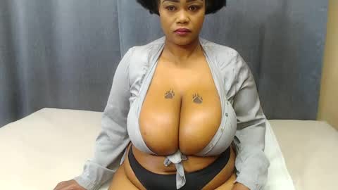 Snapshot of mistressofmelons chatting on July 28, 2026, 3:13 am MistressOfMelons online show from July 28, 2026, 3:13 am