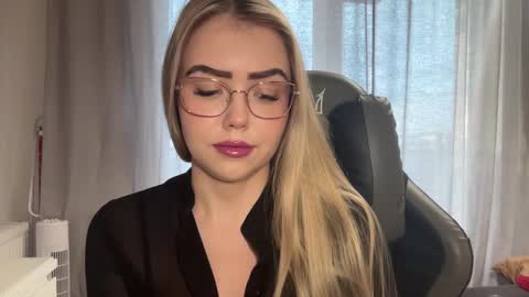 SANDY online show from January 29, 2025, 2:53 pm