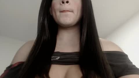 ALICE MADANE online show from September 18, 2025, 5:53 am