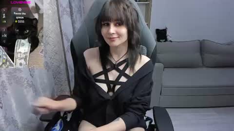Snapshot of misty_dark chatting on July 7, 2026, 6:01 pm misty_dark online show from July 7, 2026, 6:01 pm