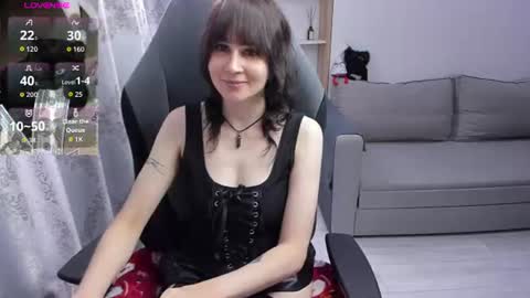 Snapshot of misty_dark chatting on July 19, 2026, 4:44 pm misty_dark online show from July 19, 2026, 4:44 pm