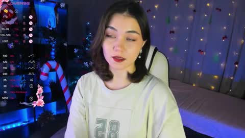 mistylovia online show from January 6, 2026, 9:02 am