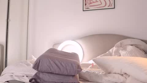 Snapshot of mita_mp4 chatting on May 11, 2026, 6:52 am Mita online show from May 11, 2026, 6:52 am