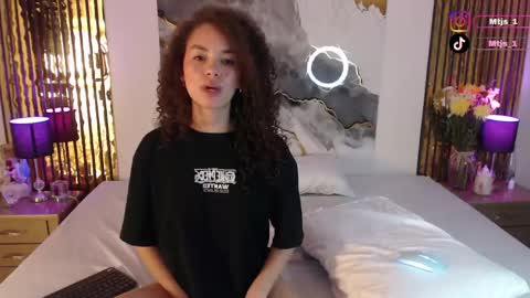 Mtica Brennet online show from April 21, 2026, 4:30 am