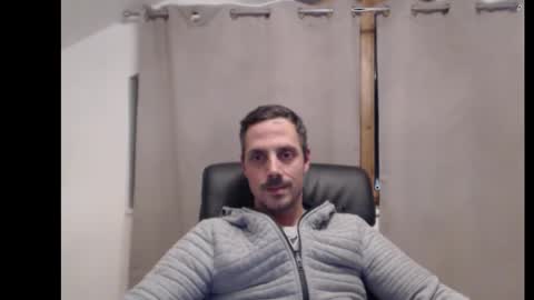 Mitsch online show from October 7, 2025, 6:16 pm