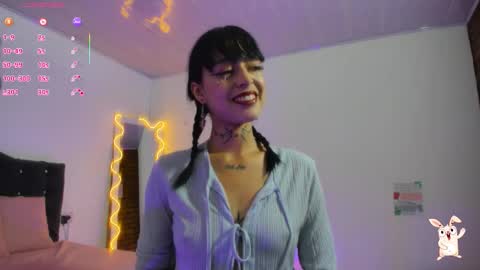 mitzi_tay1 online show from December 1, 2025, 3:11 am