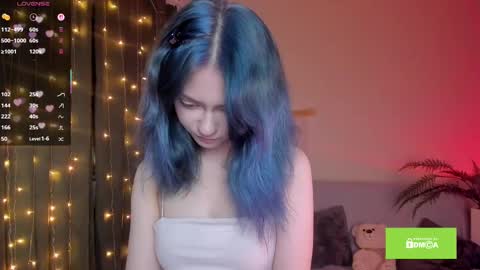 Yuka online show from March 9, 2025, 4:22 pm