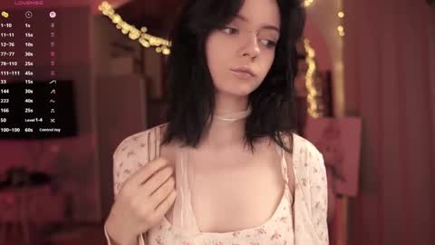 Yuka online show from April 4, 2026, 5:43 pm