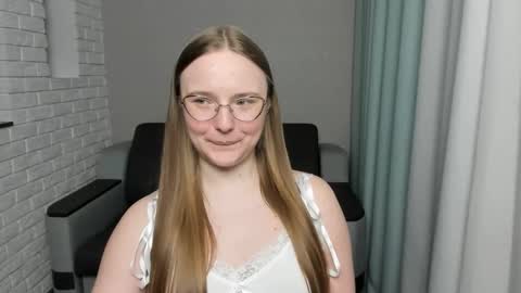 Miya online show from January 24, 2025, 10:51 pm