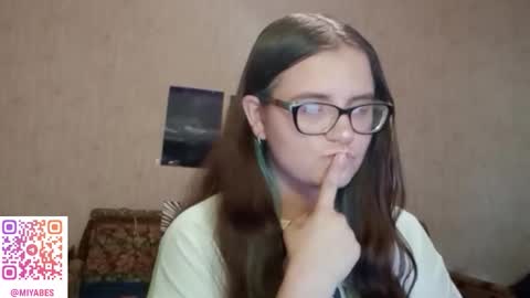 Milana online show from September 9, 2025, 1:43 pm