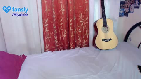 Miyakabebe online show from May 23, 2026, 9:52 pm