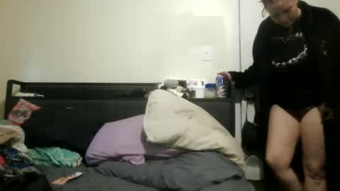 miztrezk online show from February 7, 2026, 12:53 pm