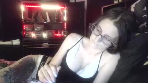 Snapshot of mizzbonez chatting on February 25, 2026, 4:00 am Mizz Bonez online show from February 25, 2026, 4:00 am