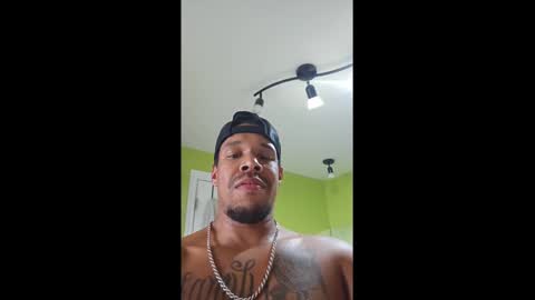Come chat only chat.. I think online show from October 31, 2025, 4:08 pm
