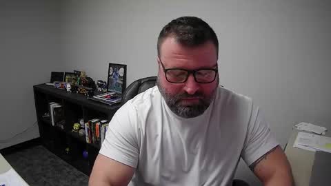 MLangworthy online show from March 23, 2026, 8:35 pm