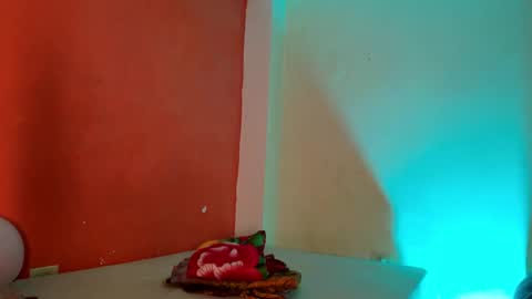 MoonLipson online show from January 28, 2025, 3:57 am