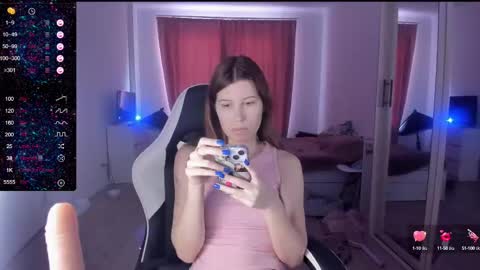 Lili online show from February 24, 2025, 7:44 am