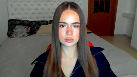 Beata online show from November 12, 2025, 6:08 pm